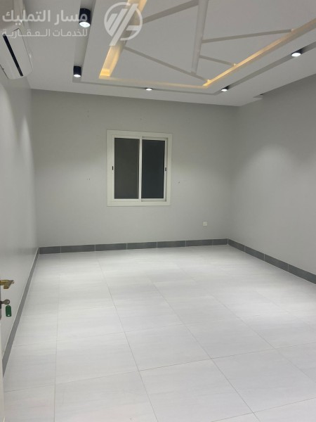 Photo by Daniel J. Schwarz